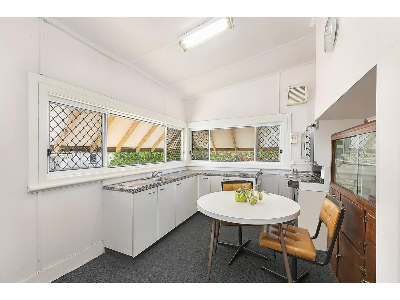 92 Mitchell Avenue, Kurri Kurri NSW 2327