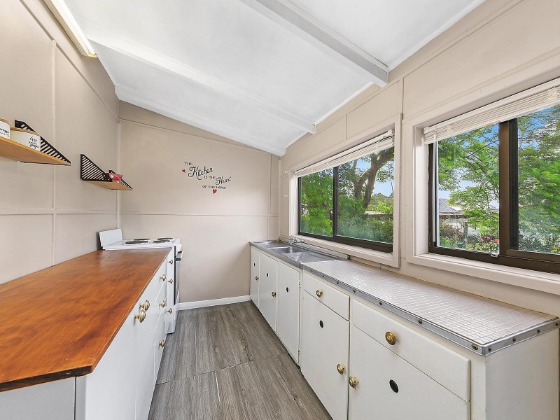 51 Deakin Street, Kurri Kurri NSW 2327