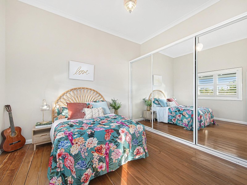 24 Melbourne Street, Abermain NSW 2326