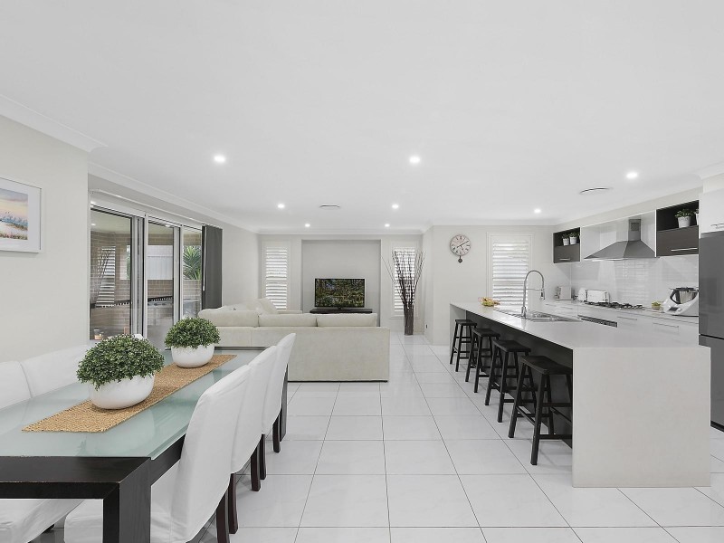 4 Zinfandel Circuit, Cessnock NSW 2325