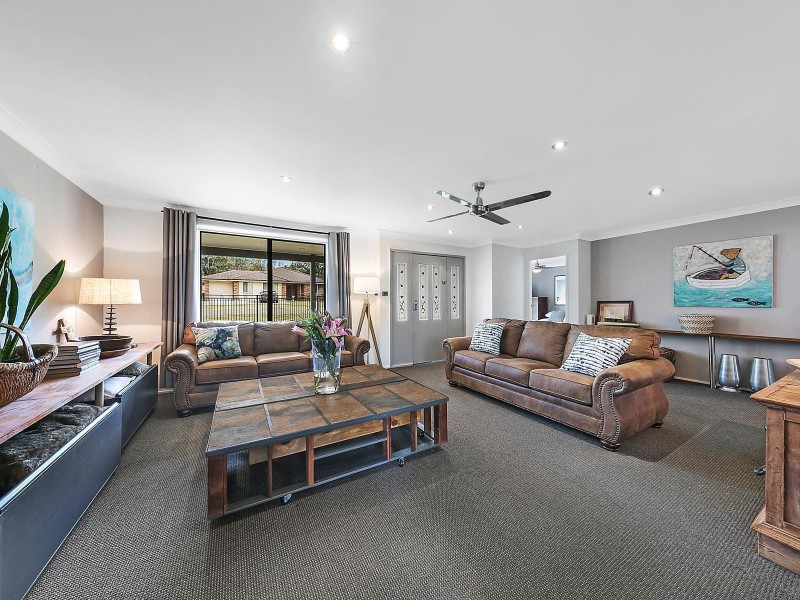 42 Alexander Street, Ellalong NSW 2325