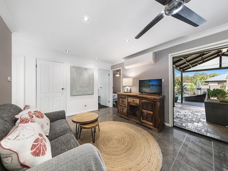 42 Alexander Street, Ellalong NSW 2325