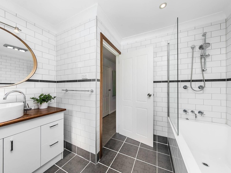 42 Alexander Street, Ellalong NSW 2325