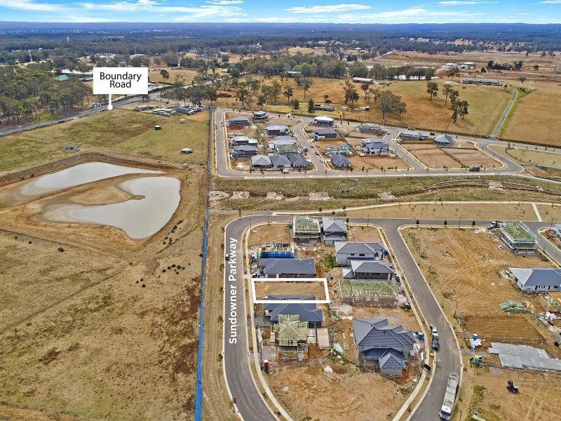 64 Sundowner Parkway, Box Hill NSW 2765