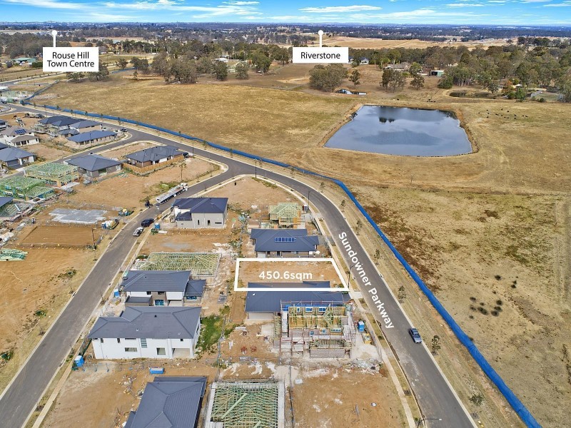 64 Sundowner Parkway, Box Hill NSW 2765