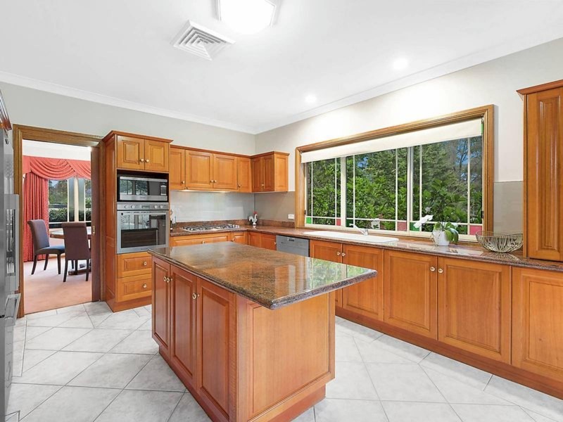 63 Wavehill Avenue, Windsor Downs NSW 2756