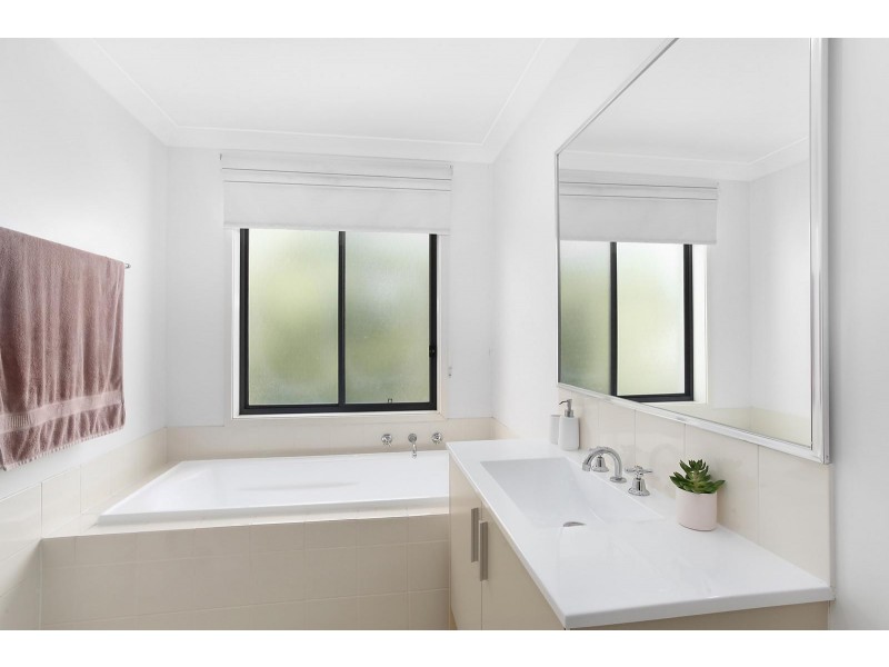 15 Somersby Circuit, Acacia Gardens NSW 2763