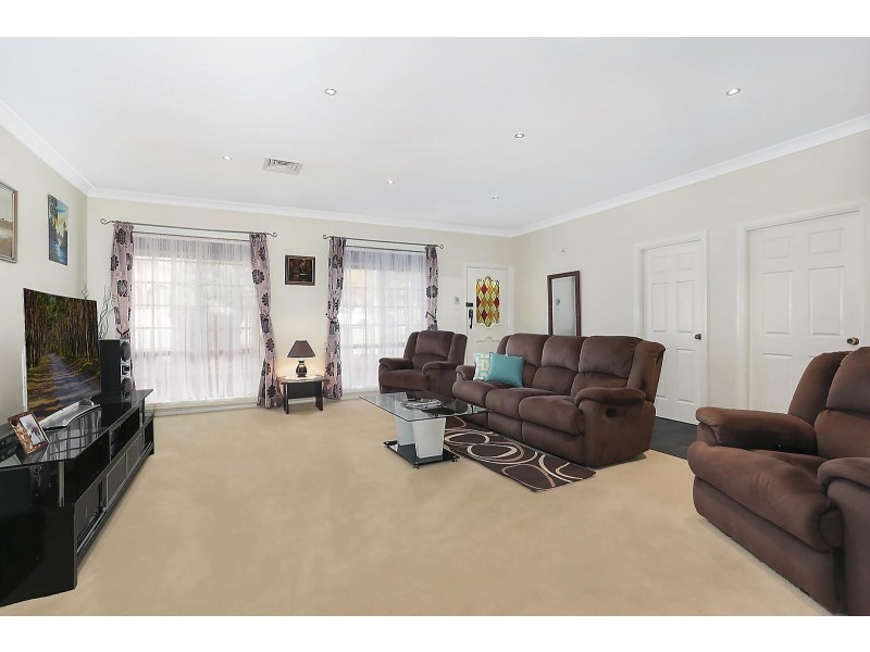 29 Oakwood Road, Toongabbie NSW 2146