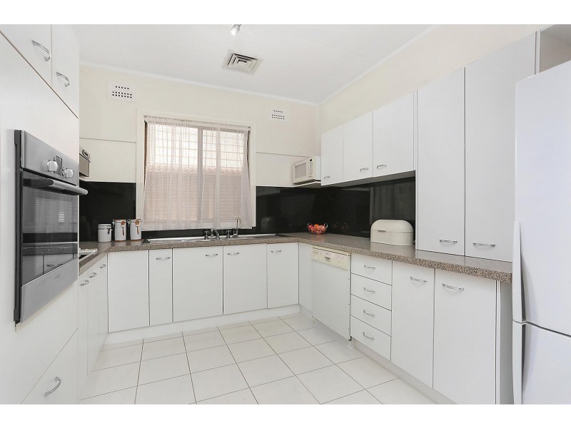 29 Oakwood Road, Toongabbie NSW 2146