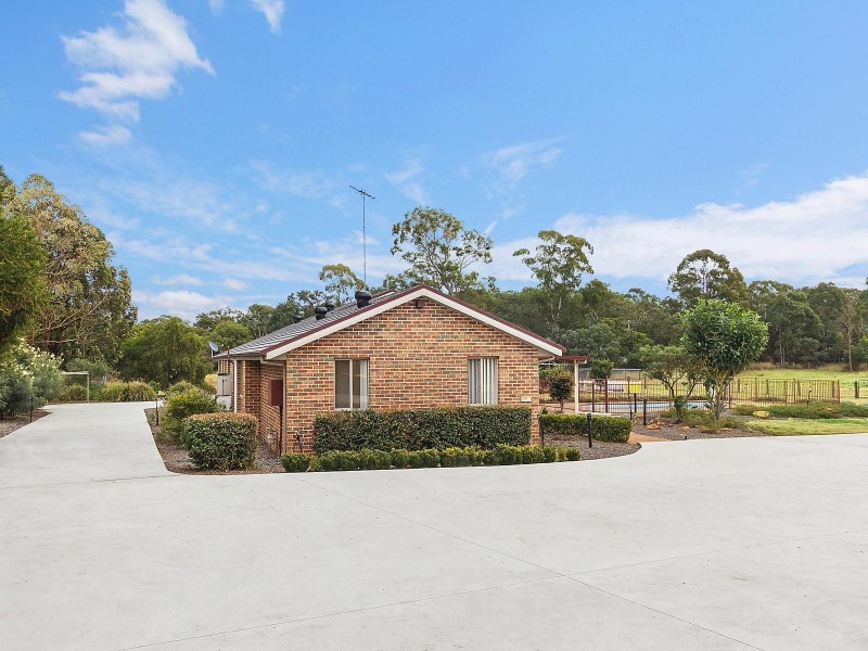 80 Canoona Avenue, Windsor Downs NSW 2756