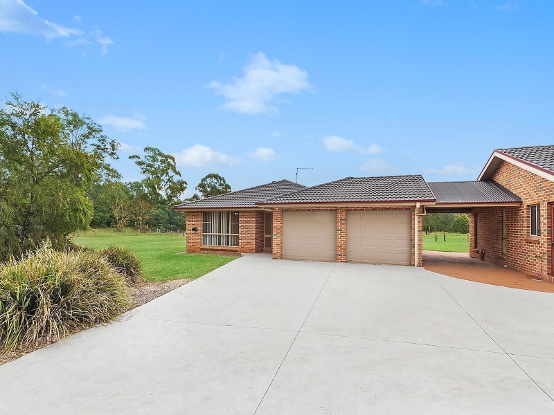80 Canoona Avenue, Windsor Downs NSW 2756