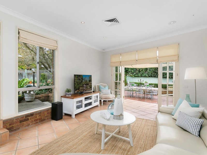 1 Karabil Crescent, Baulkham Hills NSW 2153