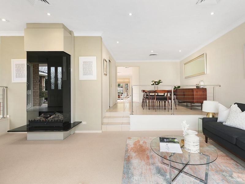 1 Karabil Crescent, Baulkham Hills NSW 2153