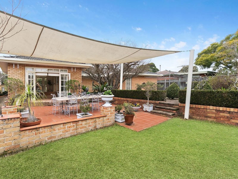 1 Karabil Crescent, Baulkham Hills NSW 2153