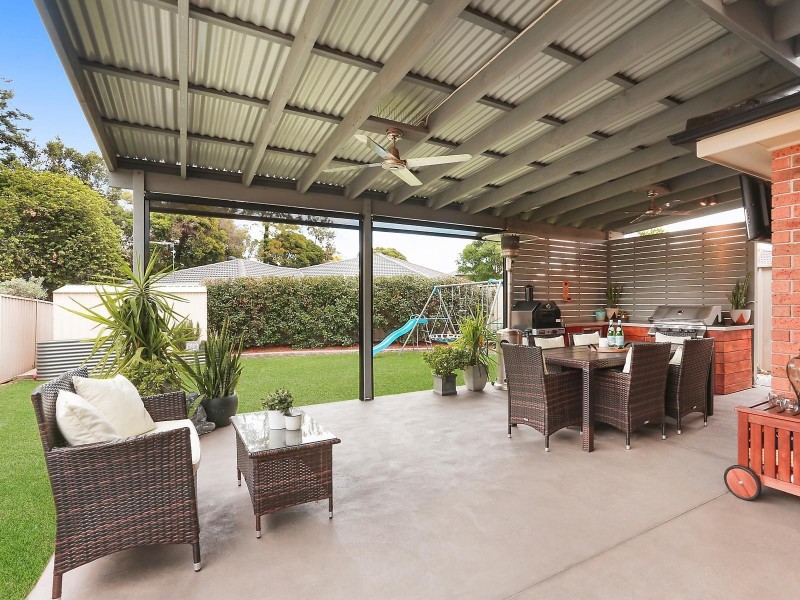 21 Olwen Place, Quakers Hill NSW 2763