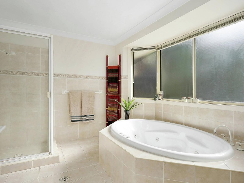 11 Tallowood Grove, Beaumont Hills NSW 2155