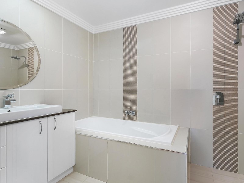 12 Leumeah Avenue, Baulkham Hills NSW 2153