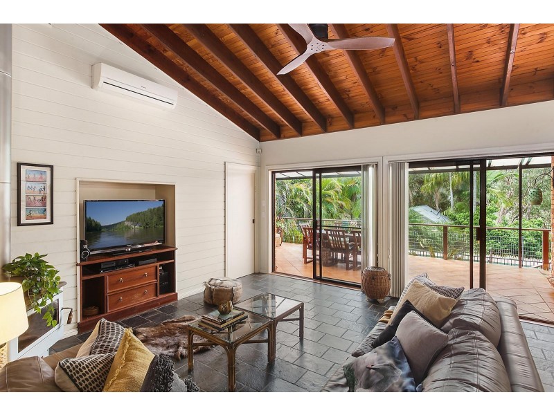 291A The Round Drive, Avoca Beach NSW 2251