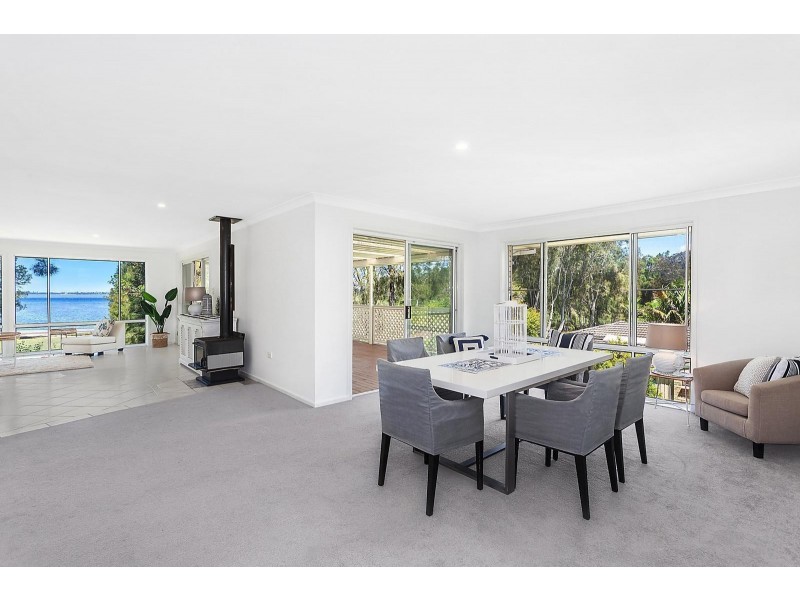 357 Lakedge Avenue, Berkeley Vale NSW 2261