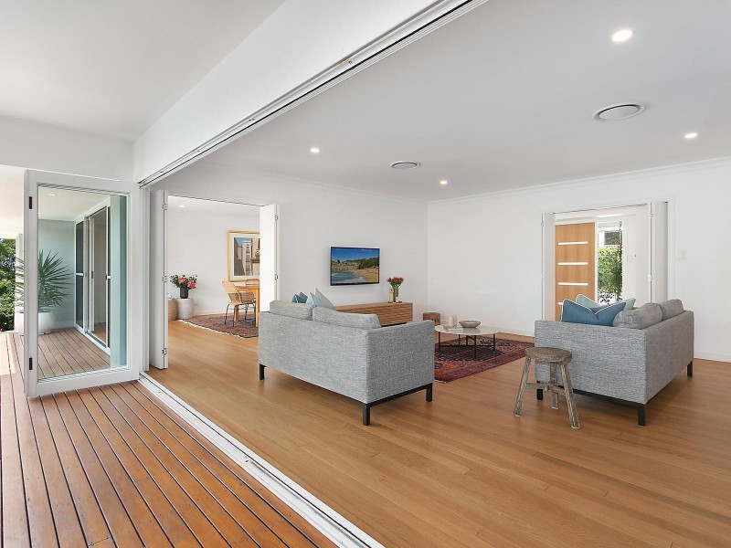 20 Endeavour Drive, Avoca Beach NSW 2251