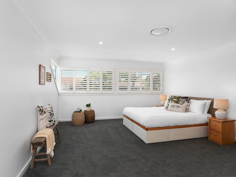 20 Endeavour Drive, Avoca Beach NSW 2251