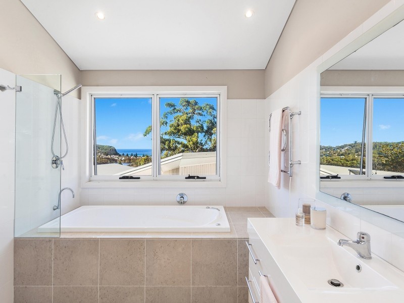 122 Hillside Road, Avoca Beach NSW 2251