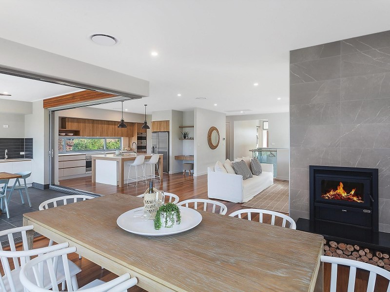 311 The Round Drive, Avoca Beach NSW 2251