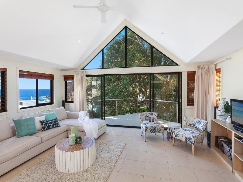 29 Warri Crescent, Macmasters Beach NSW 2251