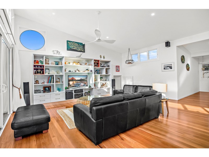 11 Hill Street, Scotts Head NSW 2447