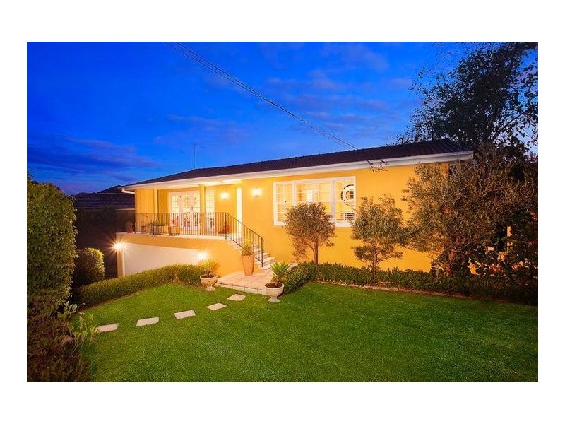 77 Suffolk Avenue, Collaroy NSW 2097