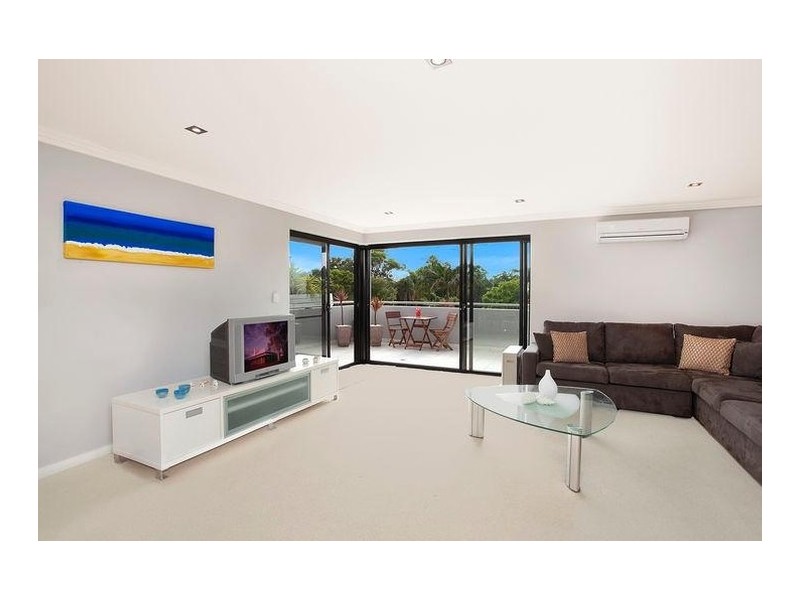 8/2  Berry Avenue, North Narrabeen NSW 2101