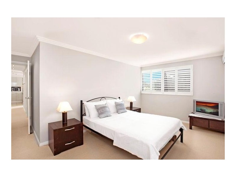 8/2  Berry Avenue, North Narrabeen NSW 2101