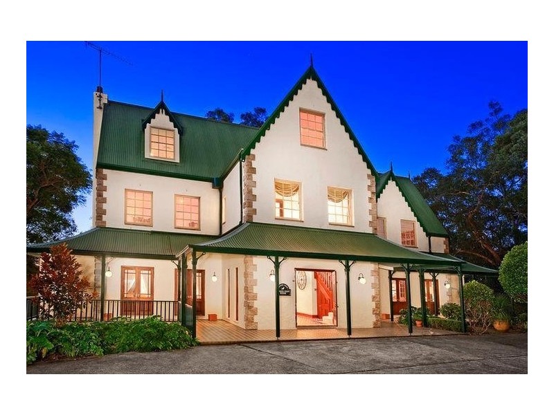 24 Quarter Sessions Road, Church Point NSW 2105