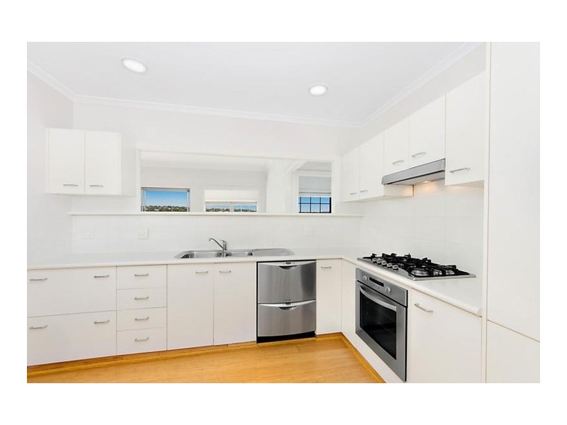 16 Carefree Road, North Narrabeen NSW 2101