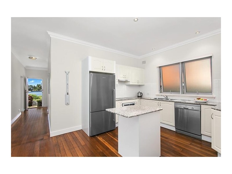 28 Malcolm Street, Narrabeen NSW 2101