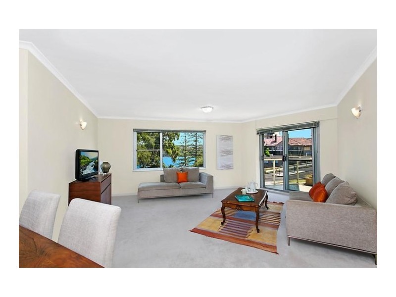 2/37 The Crescent, Manly NSW 2095