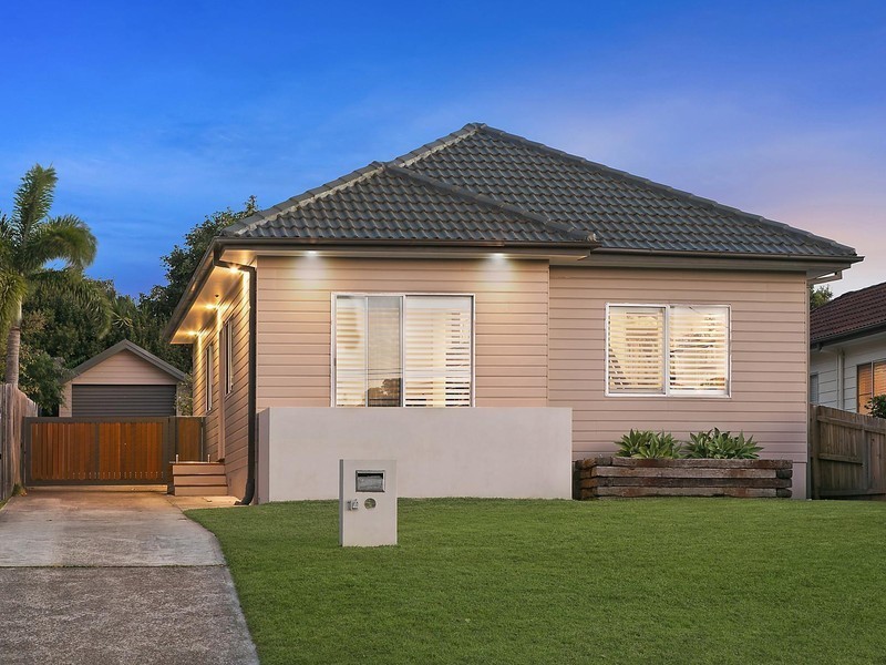 14 Stirgess Avenue, Curl Curl NSW 2096