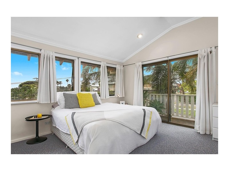 136 Lagoon Street, Narrabeen NSW 2101