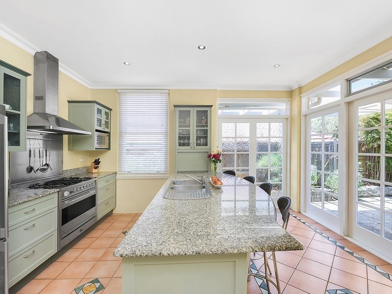 8 Eastbank Avenue, Collaroy NSW 2097