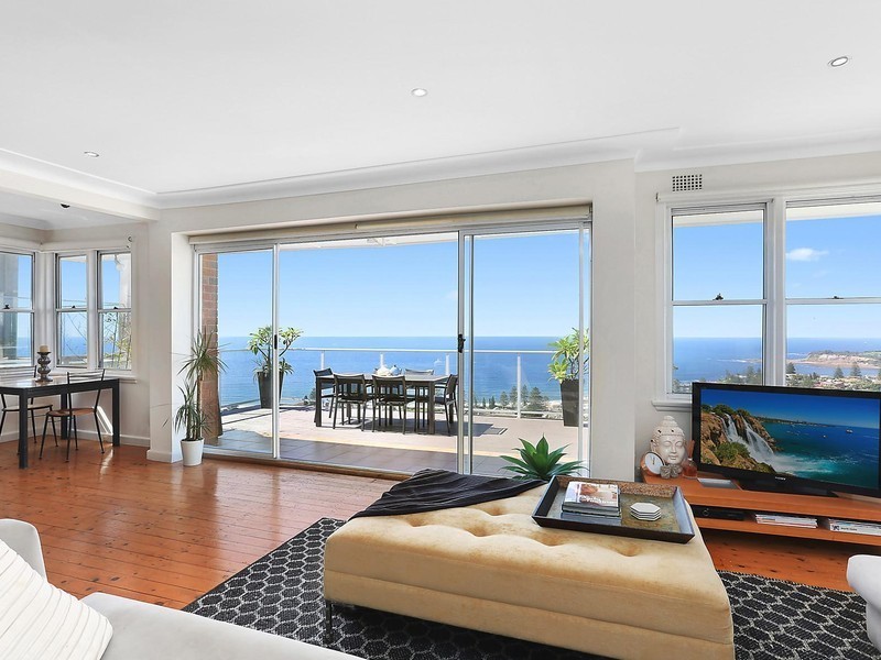 5 Edgecliffe Boulevard, Collaroy Plateau NSW 2097