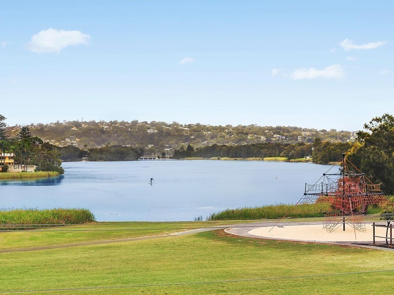 20 Lake Park Road, North Narrabeen NSW 2101