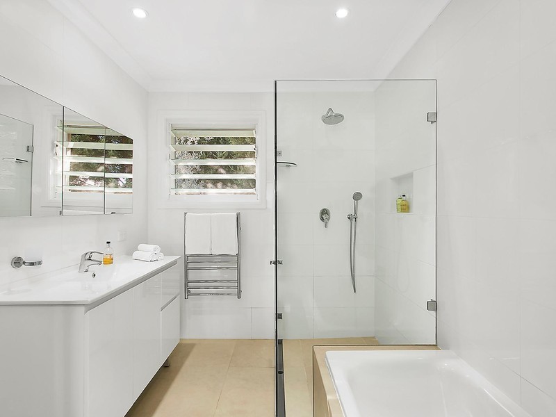 48 Wimbledon Avenue, North Narrabeen NSW 2101