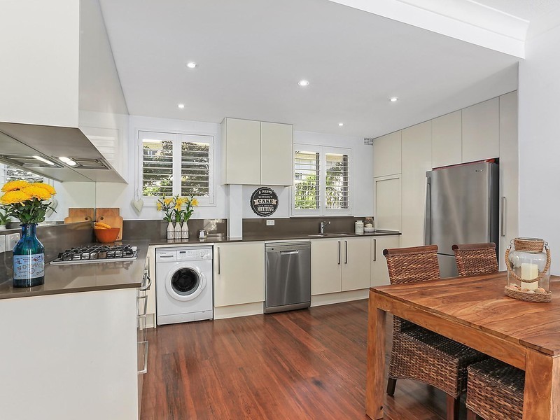 2/15 Jenkins Street, Collaroy NSW 2097