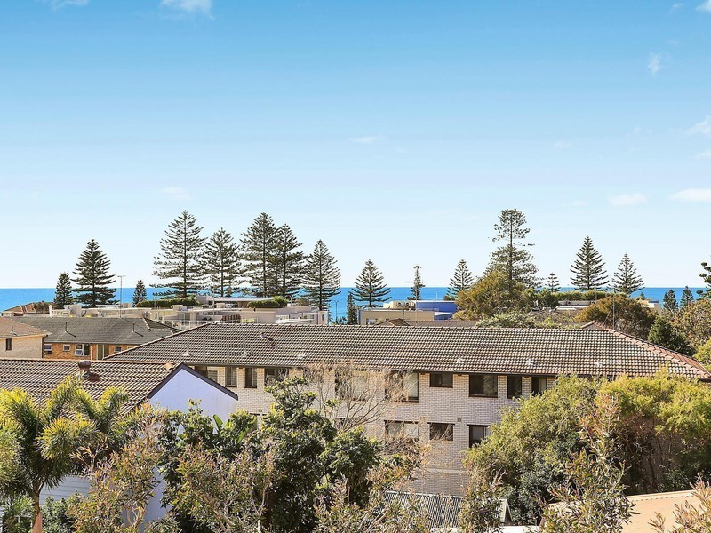 10/11 The Avenue, Collaroy NSW 2097