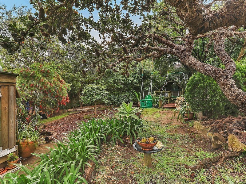 18 Veterans Parade, Wheeler Heights NSW 2097