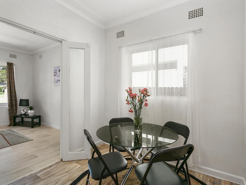 5 Surfers Parade, Freshwater NSW 2096