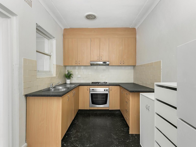 5 Surfers Parade, Freshwater NSW 2096