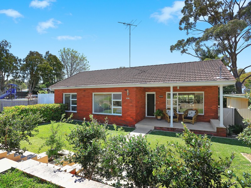 136 Parr Parade, Narraweena NSW 2099