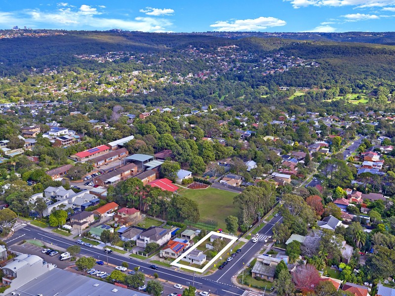 52 Veterans Parade, Wheeler Heights NSW 2097