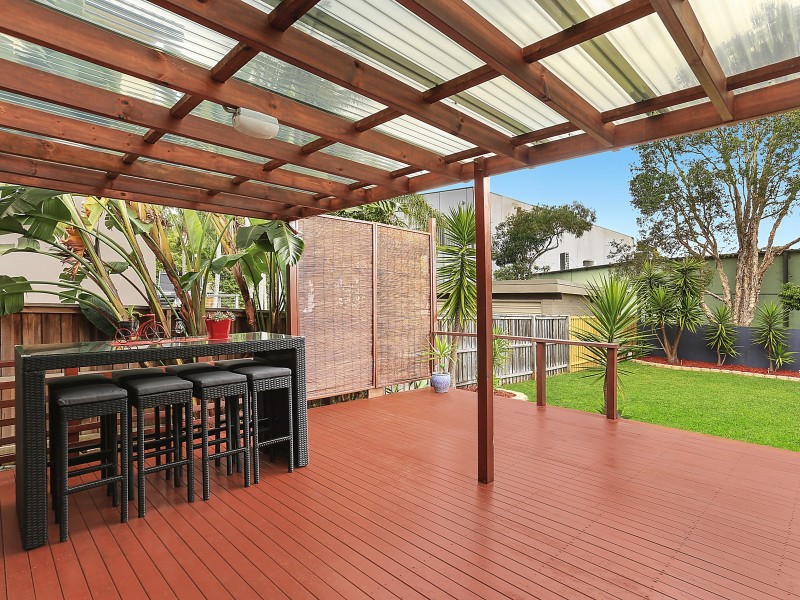 27 Penrith Avenue, Wheeler Heights NSW 2097